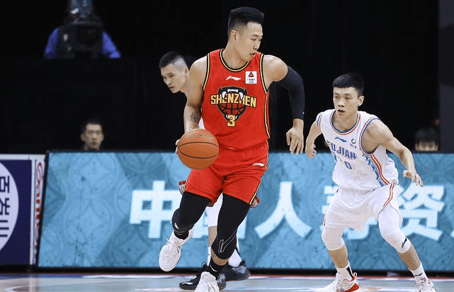 今晚成都蓉城手感冰凉：欧超杯节点到来；质疑声仍在；身体对抗强度拉满