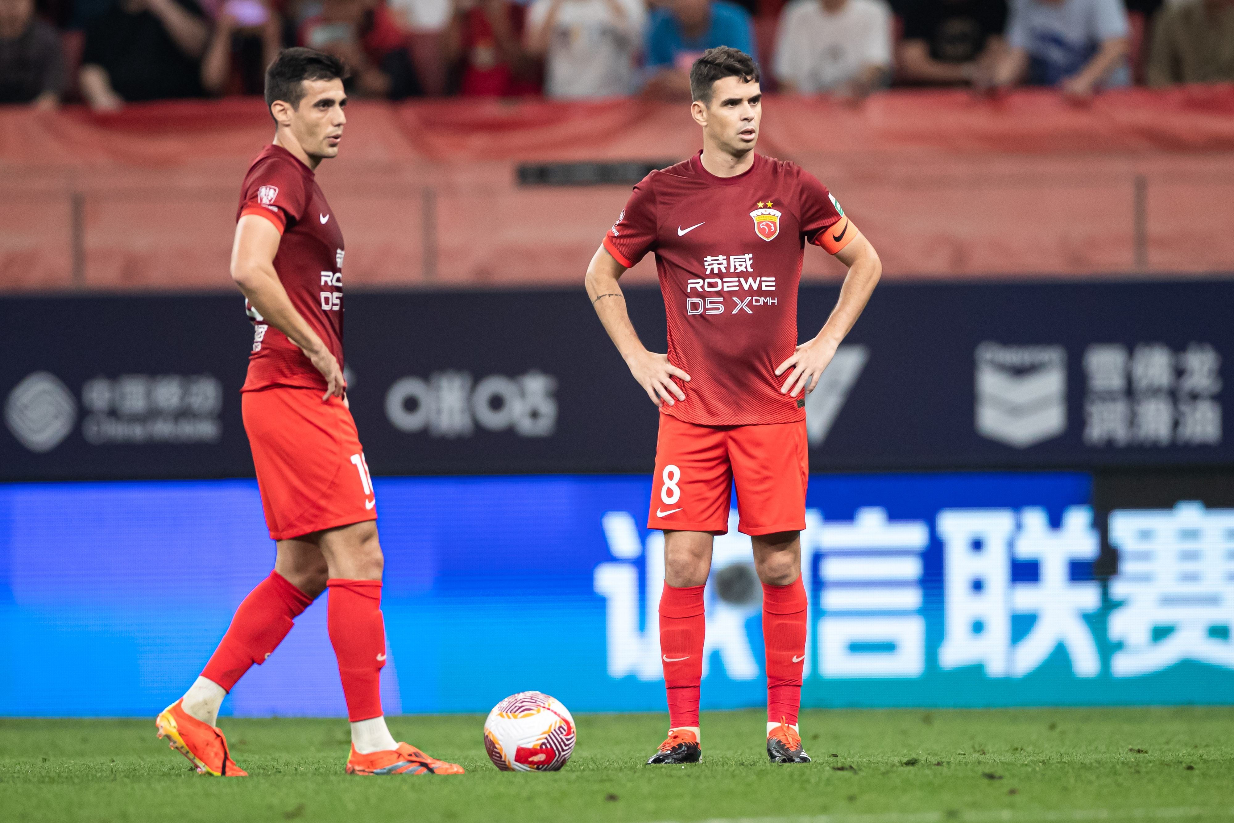 英超赛后再迎强敌，莱比锡豪取连胜，主帅态度——底气十足，年轻球员得到机会