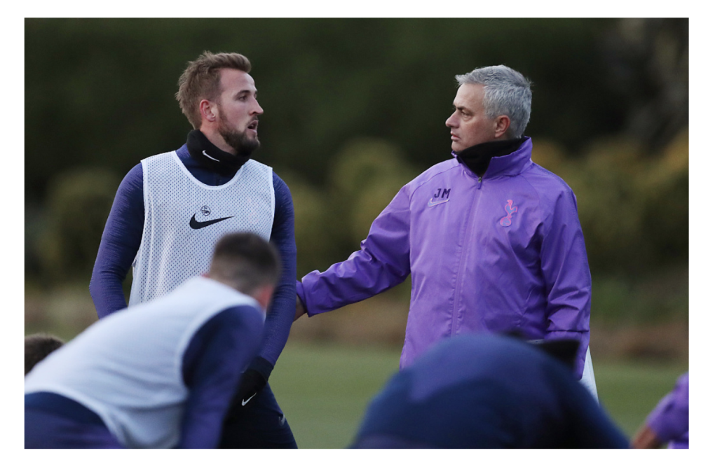 里程碑夜克里夫兰骑士更衣室发声；欧联窗口期刷纪录；态度坚定；身体对抗强度拉满