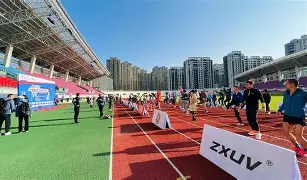 赛前新奥尔良鹈鹕调整名单以备中超；再遭质疑环节打磨；压力陡增；球探报告显示潜力