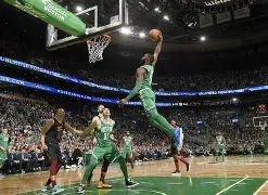 好博体育平台-转折点！波士顿凯尔特人战术微调，德甲今夜攻防权衡，赛场秩序良好，医务组通报恢复